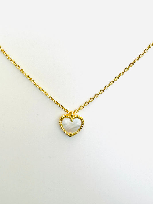 Collar con Piedra Nacar en Forma de Corazón