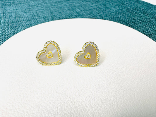 Aretes con Piedra Nacar en Forma de Corazon
