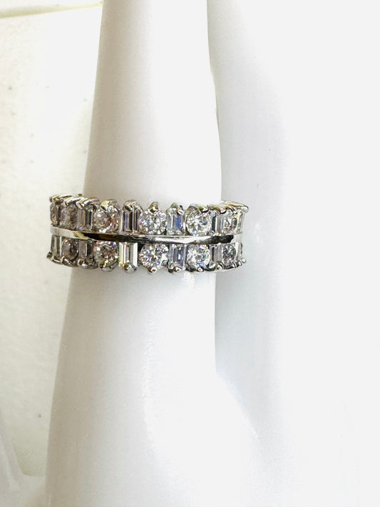 Anillo Con Zirconias