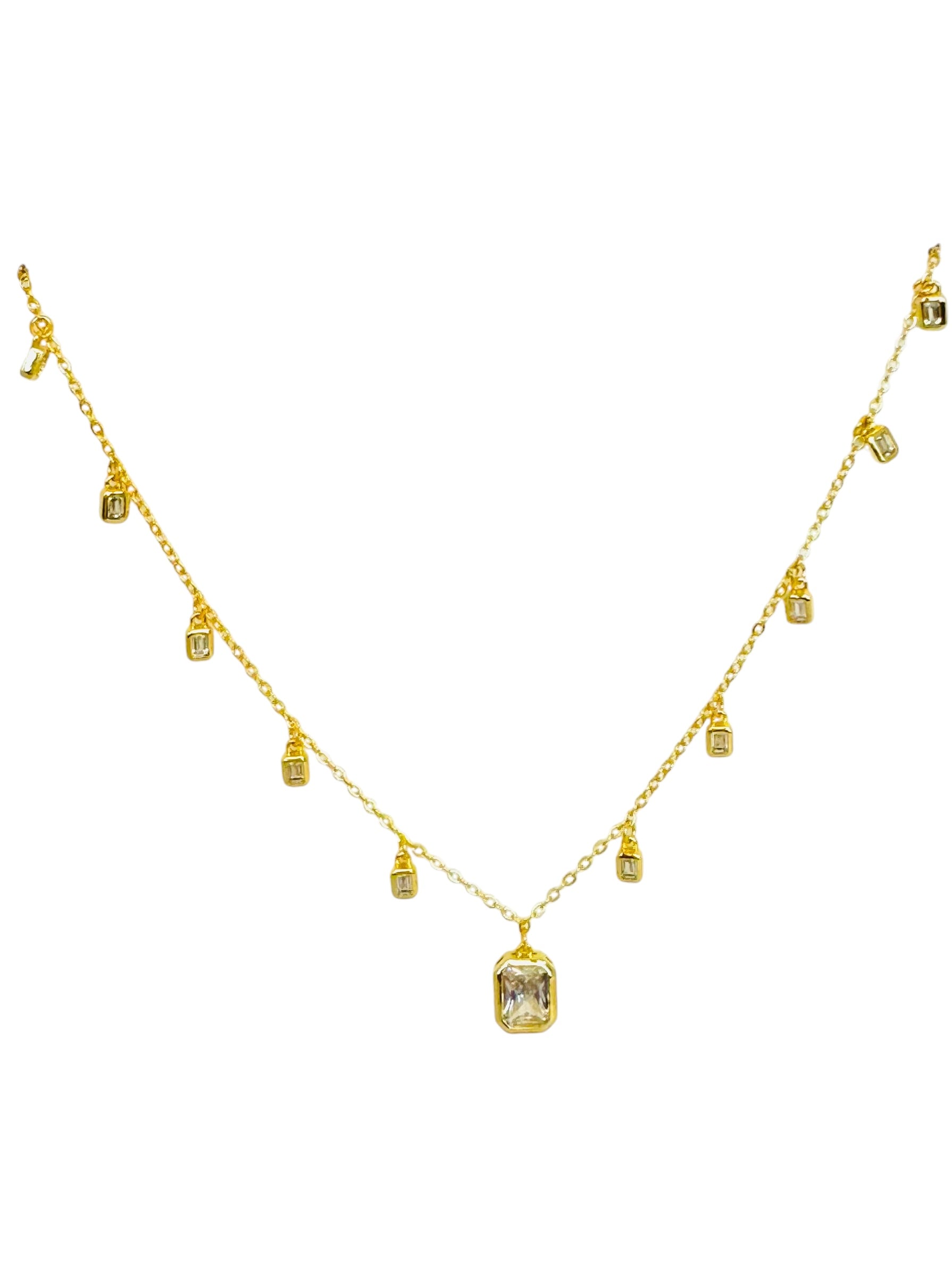 Cadena con Multiples Colgantes Rectangulares