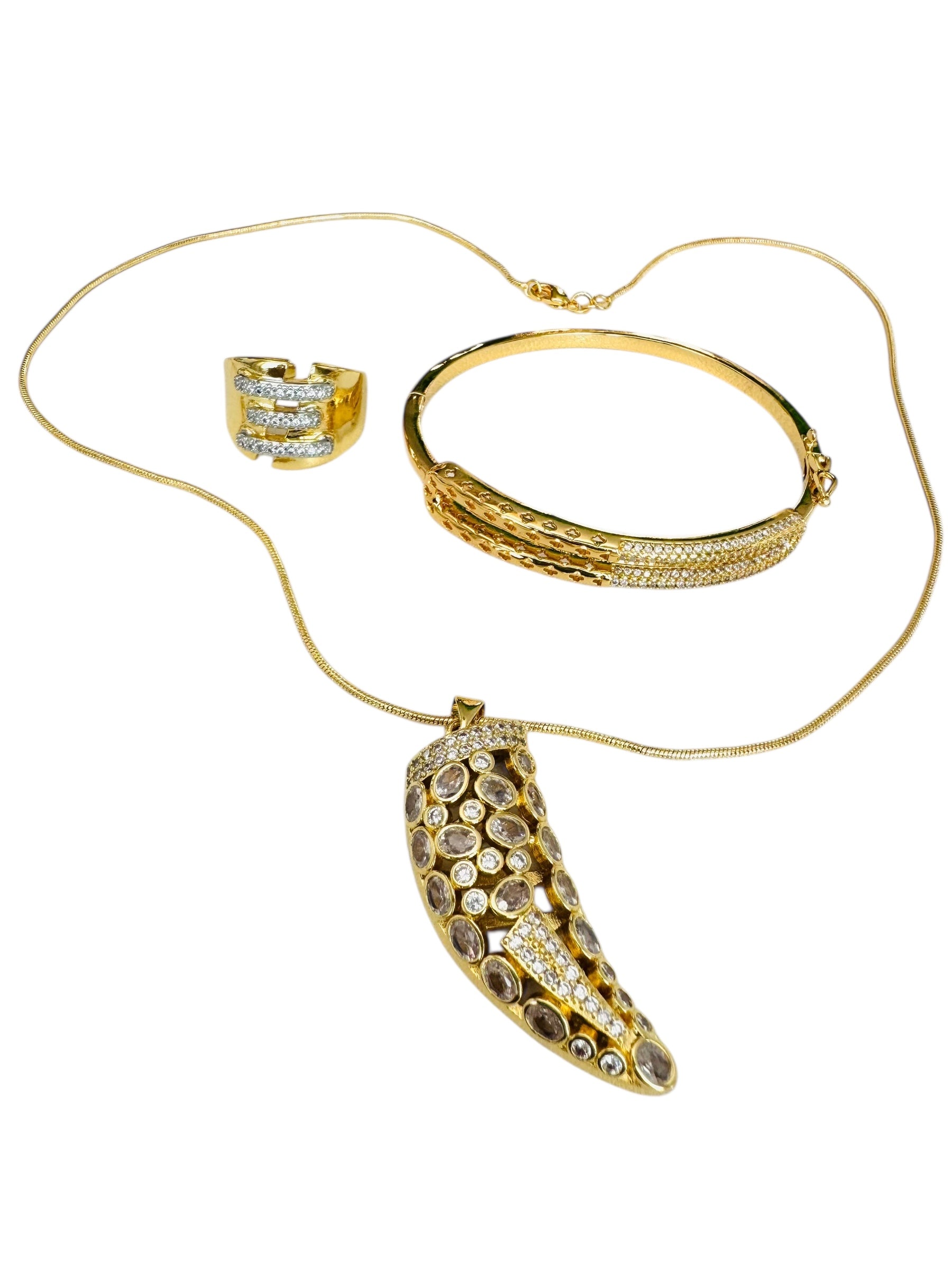 Set Amuleto y Brillo